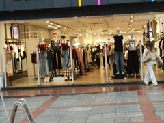 -三福时尚(三峡广场华夏银座店)