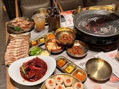 -草家酱蟹炭火烤肉店(珲春南路一店)