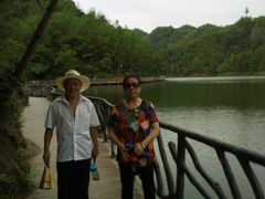 -玻璃桥景区石牛寨