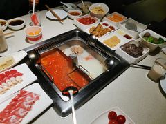 -海底捞火锅鲜切牛肉主题店(长寿路店)