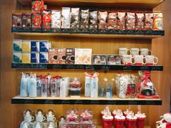 零售区-星巴克臻选(莘庄仲盛店)