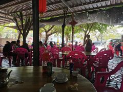 大堂-黄记四更烤乳猪店