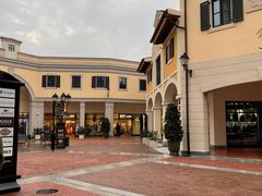 -佛罗伦萨小镇广佛名品奥特莱斯(疏港路店)