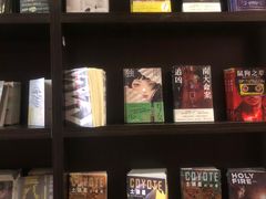 -钟书阁(松江泰晤士小镇店)