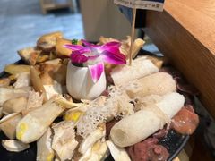 -一朵菌·野生菌探索家火锅(南亚店)