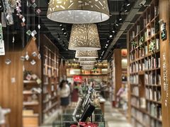 -百新书局(尚悦湾店)