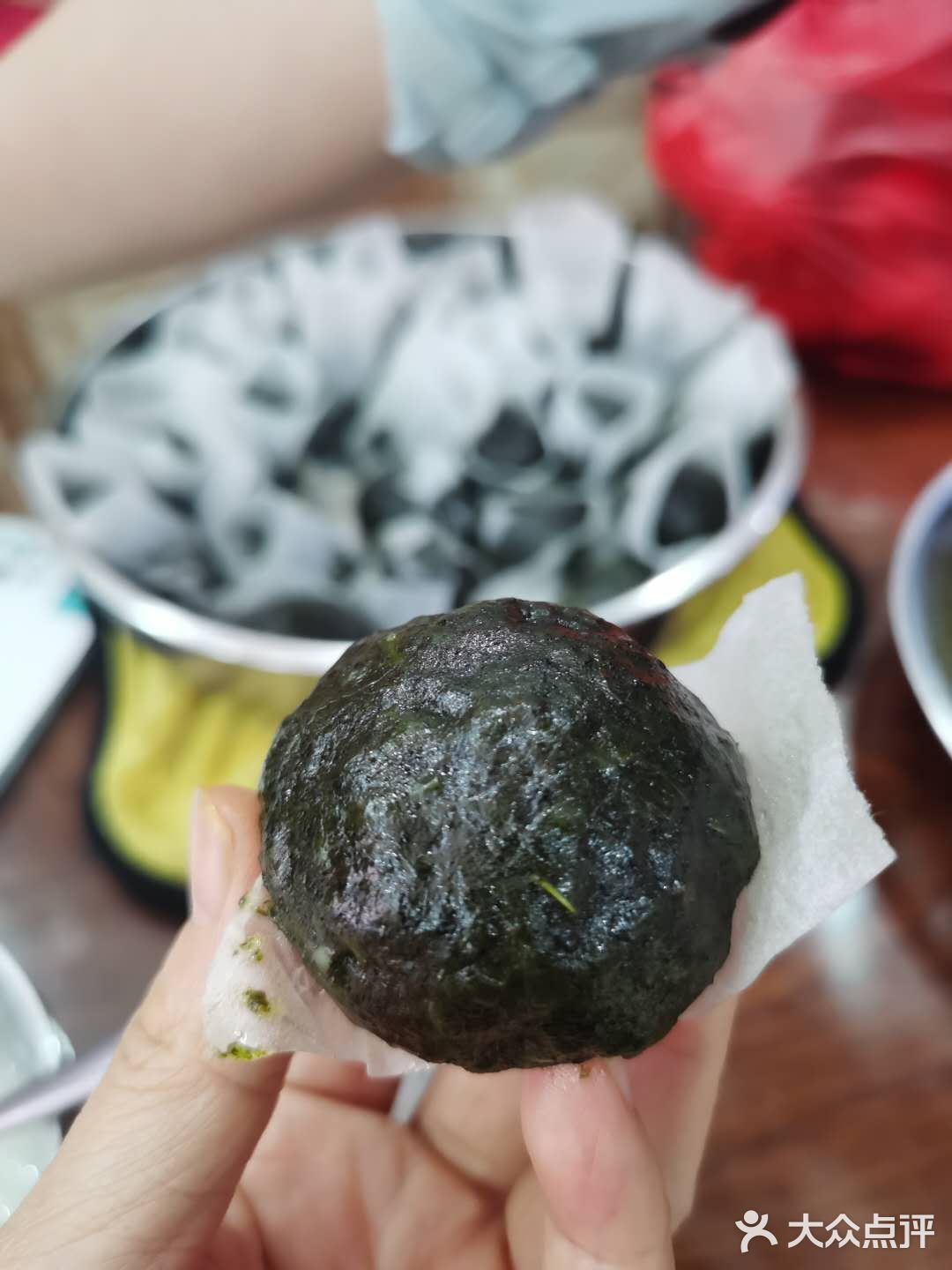 最近厨娘们喜爱青团青糕？