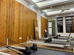 -依灵瑜伽普拉提连锁