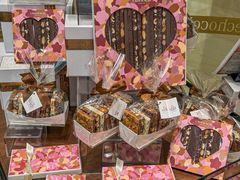 -Laderach 莱德拉(上海环贸iapm店)