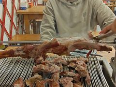 -欢乐牧人蒙古炭烤羊腿(四平路店)