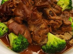 万峦猪脚-巷语私房料理(华一实业大厦店)