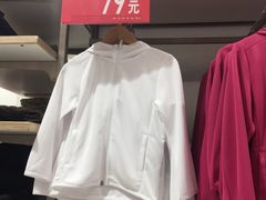 -优衣库(上海金桥国际商业广场店)