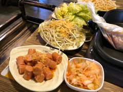 -川渝窈妹纸包鱼·齐齐哈尔烤肉