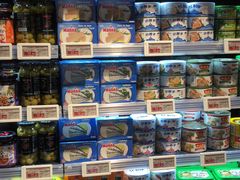 -中百仓储超市有限公司(越秀星汇维港店)