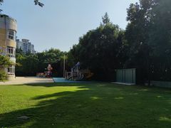 -上海青草地幼儿园