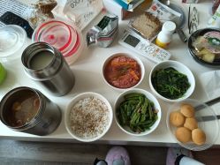 -母仪天下月子中心(光谷店)