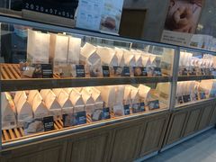 面包甜点陈列柜-爸爸糖吐司面包(宁波世纪东方店)