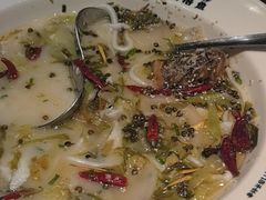 -渔语鱼酸菜鱼新川菜(来福士店)