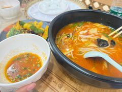 -花馬肆.云南过桥米线(汉神购物广场现场熬汤店)