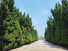 -上海市龙华烈士陵园