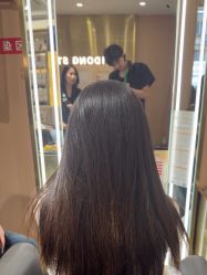 -一東造型烫发染发