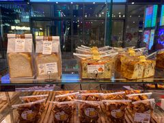 -巴黎贝甜(大宁国际商业广场店)