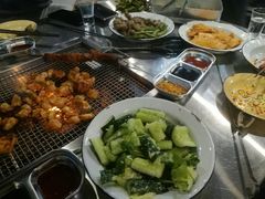 -马路牙子烧烤音乐酒馆(望京店)