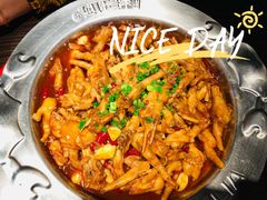 鸡爪煲-胖哥俩肉蟹煲(悦荟广场店)
