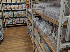 -名创优品(北京新中关购物中心地铁层店)