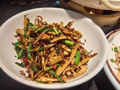 -老灶房-四川土菜(铁牛广场店)