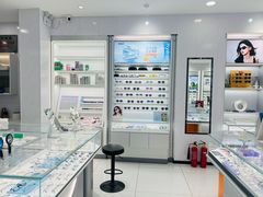 -光明眼镜·蔡司授权(徐泾店)