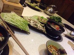 一叶一世界藏茶素食火锅-一叶一世界•素食餐厅(环球中心店)