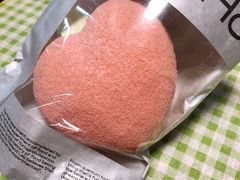 桃子包-好利来(上海虹桥新天地Lab主题店)