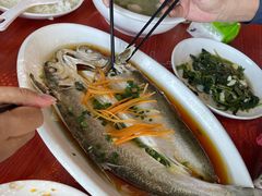 -丹水桥地锅鱼·翘嘴鲌·地方特色全鱼宴(丹江口大坝店)