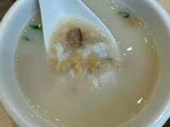 鱼汤泡饭-小北江河鲜(新城店)