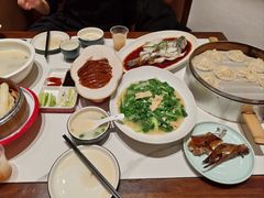 -梅利汴京烤鸭•开封豫菜地标店(东司门店)