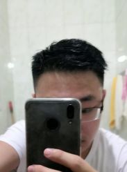 点击看大图 -首艺造型KM潮牌沙龙