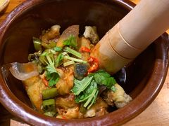 -老滇山寨•云南特色菜•地方菜•民族风情歌舞表演(金碧店)