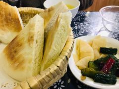 -八两八金·莱芜特色炒鸡(市南漳浦路店)