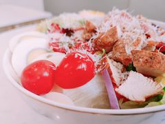 招牌考博沙拉-Miss Fresh轻食(南京西路店)