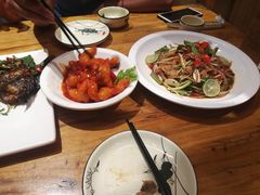 -老滇山寨•云南特色菜•地方菜•民族风情歌舞表演(金碧店)