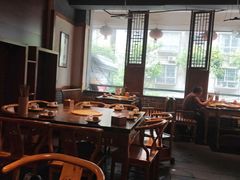 靠窗位-宽田火锅(几江荣华店)