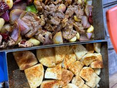 -老东镇啤酒屋海鲜加工·蒸汽海鲜·海鲜烧烤(台东店)