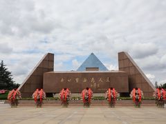 -上海市龙华烈士陵园