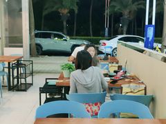 大堂-老何家后安粉·糟粕醋海鲜火锅(三亚湾椰梦长廊店)