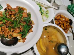 -绿草地·湘菜(7mall店)