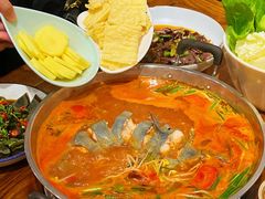 -亮欢寨酸汤鱼(沙冲路店)