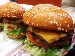 -The Habit Burger Grill 哈比特汉堡(复兴soho店)