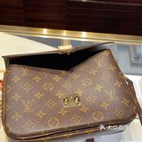 哈哈哈哈买到lv的邮差了