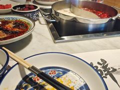 -尚尚仙·酸汤猪手·猪肚鸡火锅(华联万柳购物中心店)